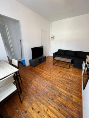 Appt 2 pcs st Quentin Centre